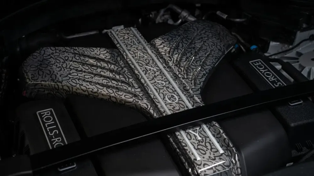 В Москве выставили на продажу уникальный Rolls-Royce Cullinan от Mansory за 190 миллионов рублей