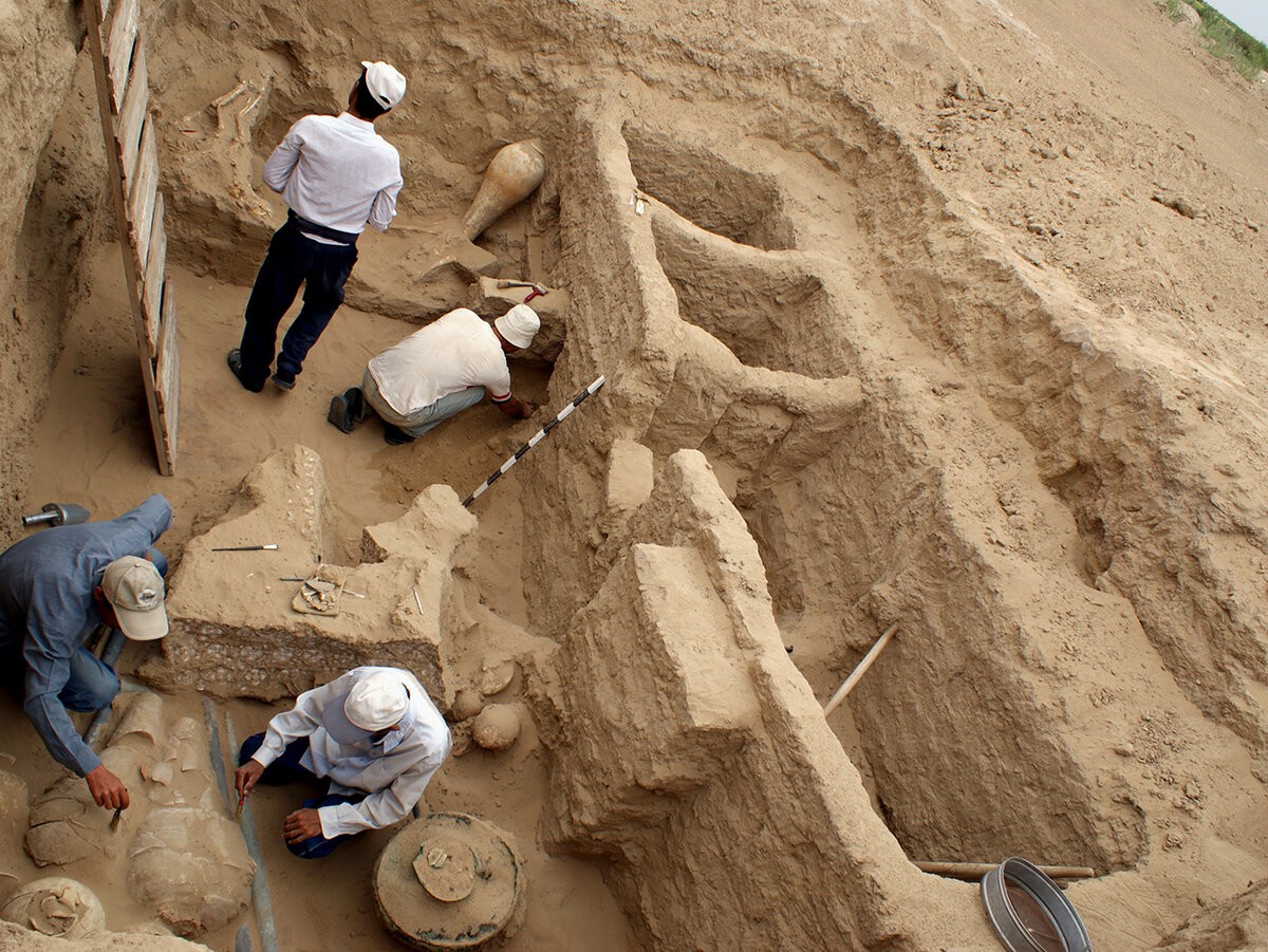 О пользе похмелья: как советский археолог открыл неизвестную цивилизацию