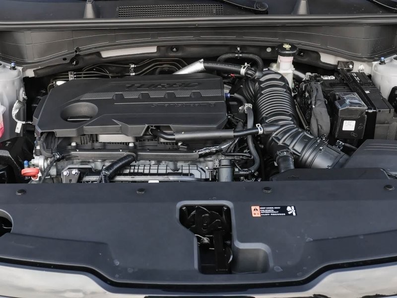 В Китае вышел Kia Sportage 2026: 8-ступенчатый «автомат», 245 л.с., топовое оснащение — за 218 тыс. юаней (2,45 млн рублей)