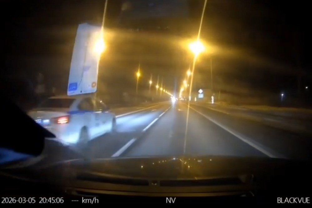 Автомобиль ДПС сбил женщину с ребёнком на пешеходном переходе