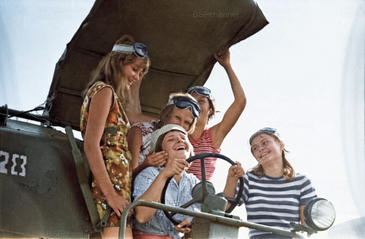 Подборка душевных и ярких фотографий деревенской жизни в СССР