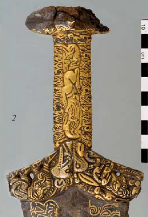 "Черные копатели" прошляпили: золотой меч из царского кургана