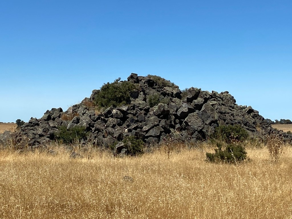 Каменные пузыри: загадка австралийской вулканической долины
