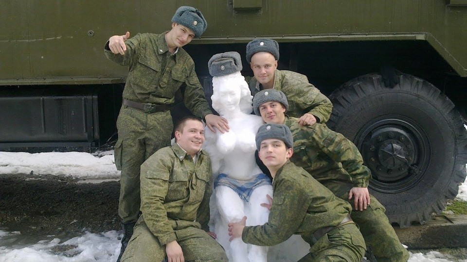 Кто в армии служил- тот в цирке грустит⁠