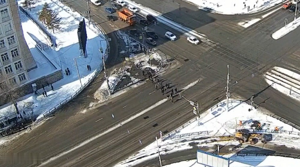 "Незаметная" толпа пешеходов