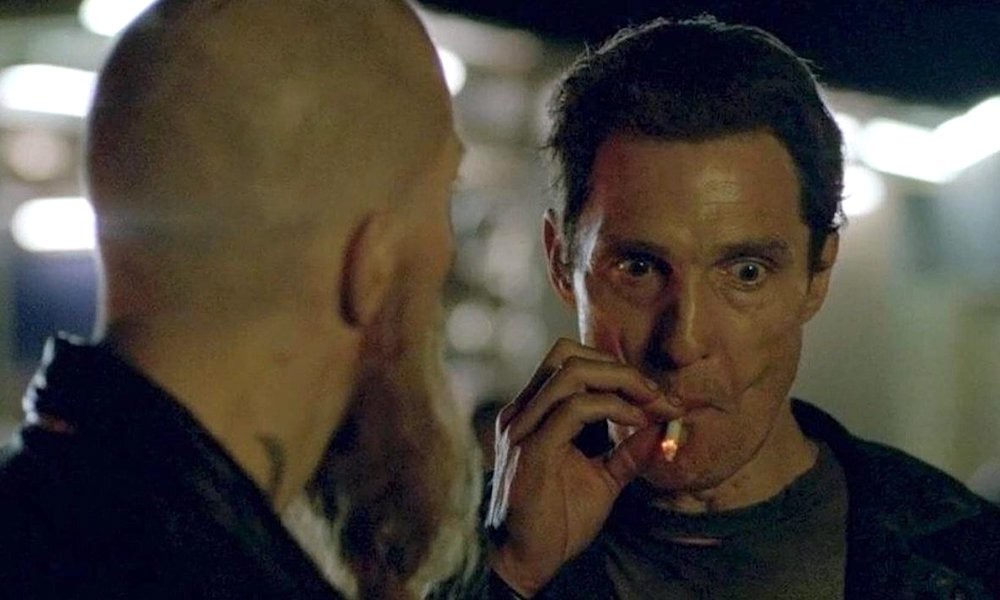 Страховщики предлагают повысить взносы по ОМС для курильщиков и людей с лишним весом