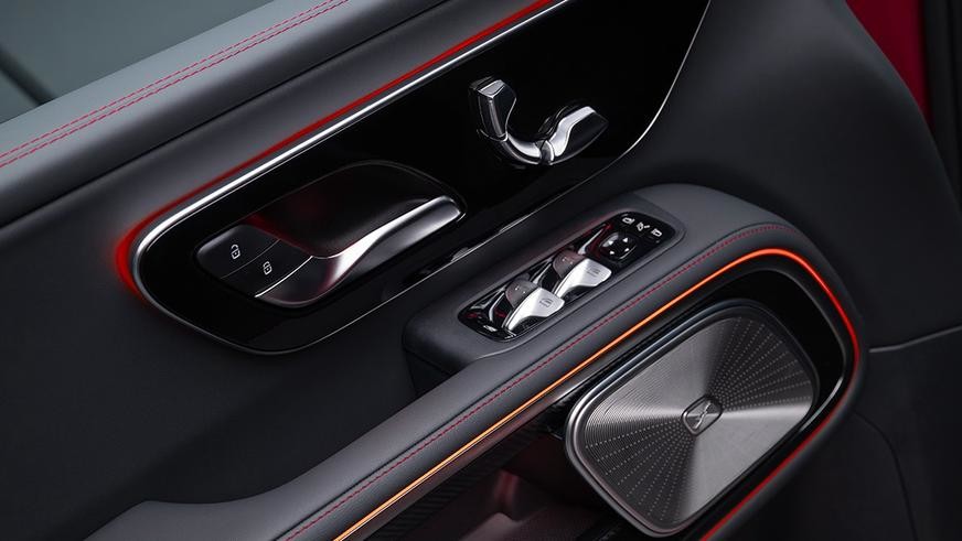 Mercedes представил электрический минивэн VLE