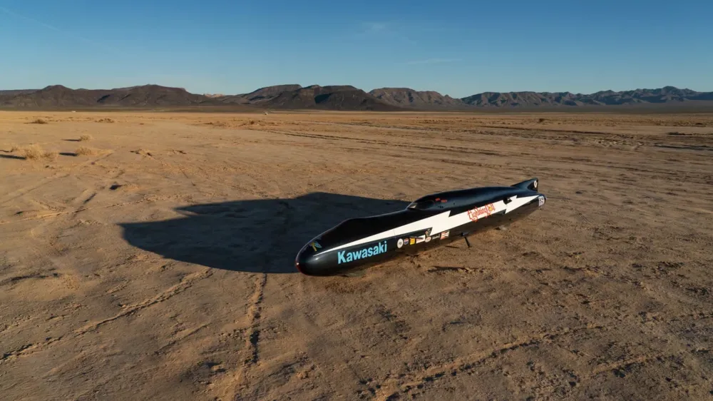 Мотоцикл-рекордсмен, который выглядит как ракета, уйдёт с молотка