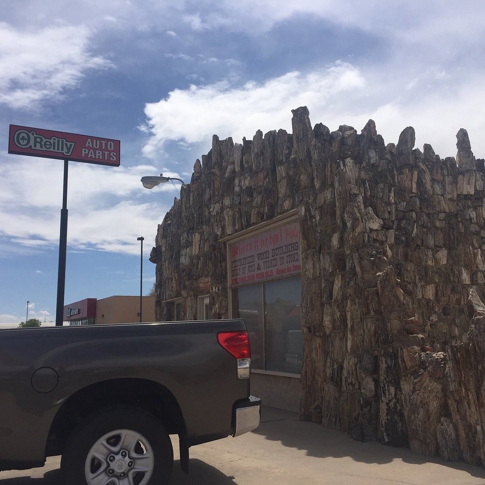 История заправки, которая старше динозавров