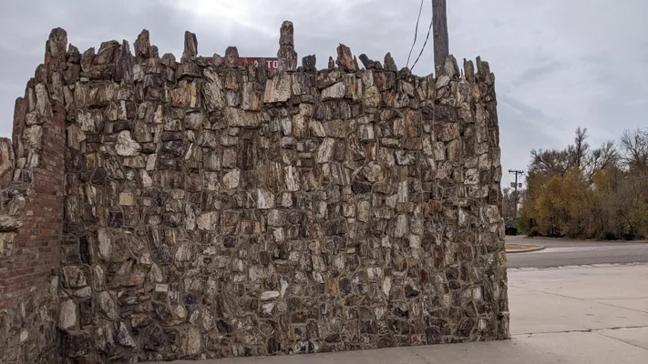 История заправки, которая старше динозавров