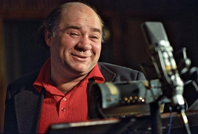Евгений Леонов