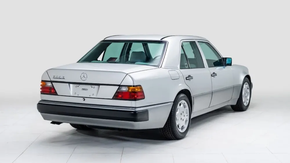 Найден самый дорогой в мире Mercedes-Benz 500 E