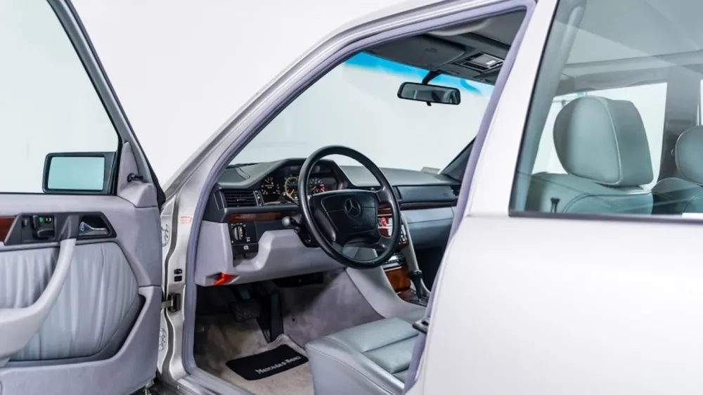 Найден самый дорогой в мире Mercedes-Benz 500 E