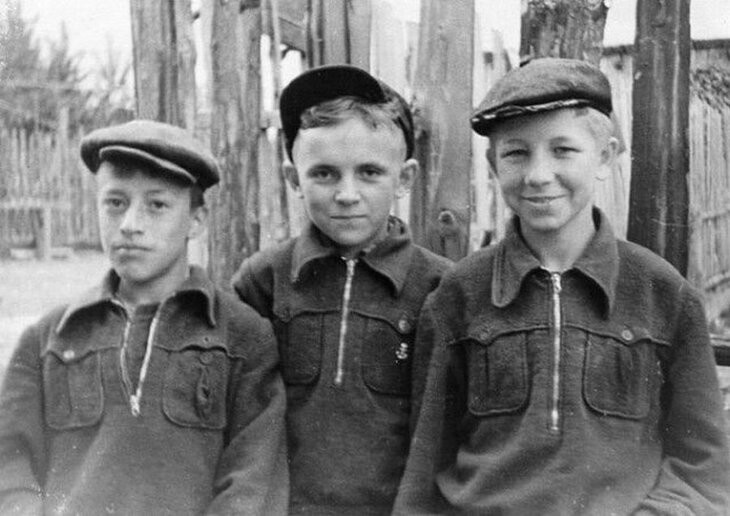 Советские пацаны и парни