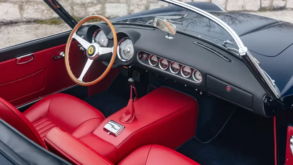 Редчайшую Ferrari из 1960-х хотят продать за 1,55 миллиарда рублей