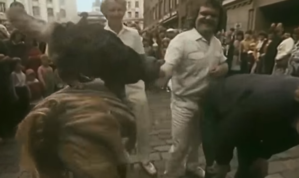 Камео 15 знаменитостей в советских фильмах: Какие известные личности заскочили в кино и удивили зрителей своим появлением