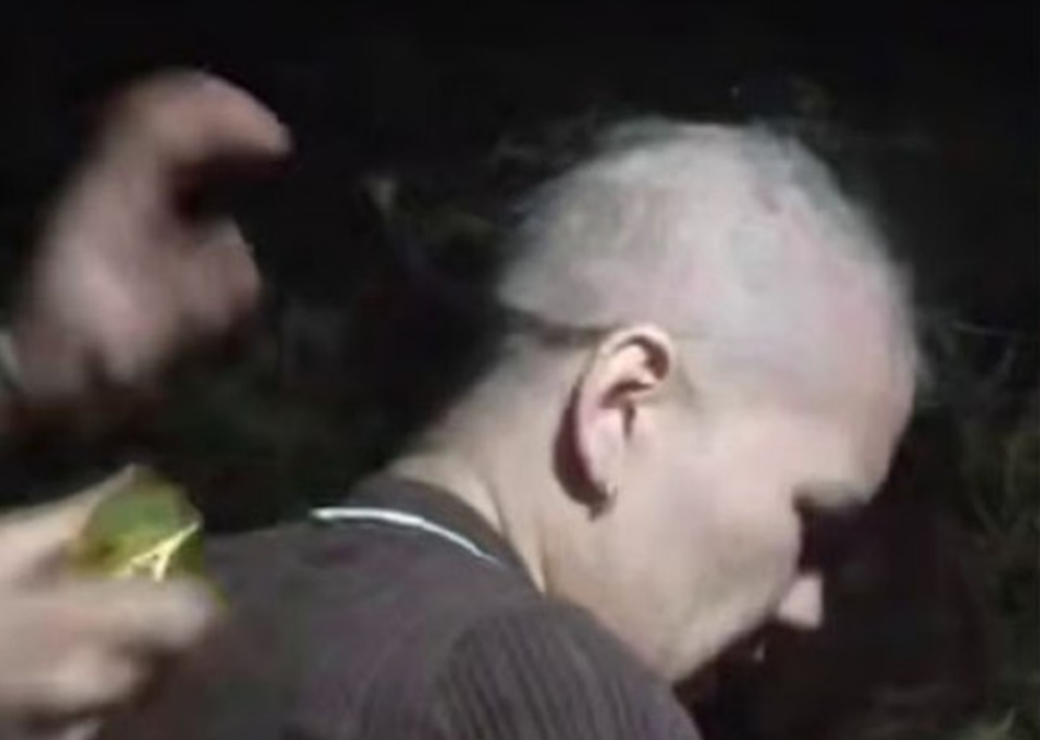 В Узбекистане над женщиной устроили самосуд и побрили её налысо