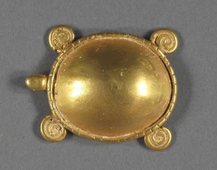 19. Маленькая золотая черепаха. Коста-Рика, культура Великих чирики, 700-1550 годы нашей эры