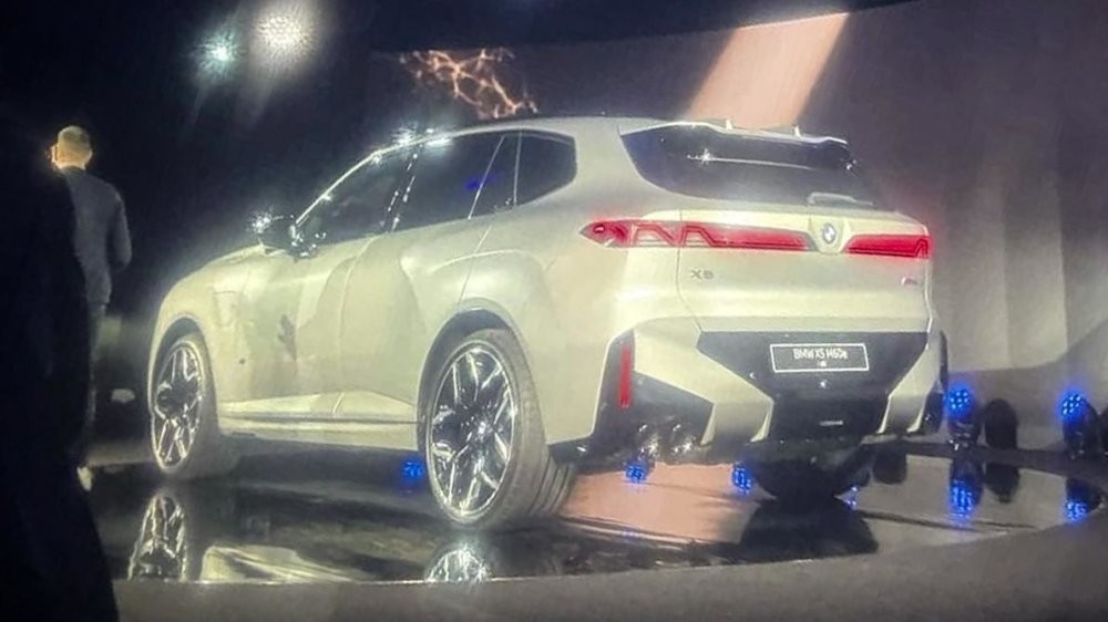 В Сеть утекли фото нового BMW X5