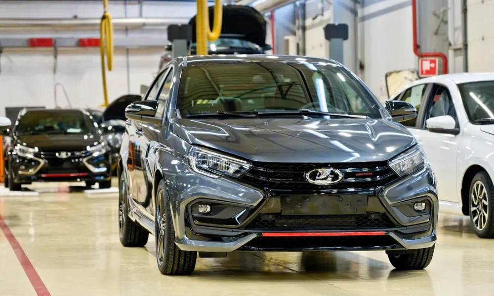 Уточнена примерная стоимость новой Lada Vesta Sport