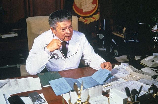 Выдающиеся медики России и СССР(серия). Святослав Николаевич Фёдоров