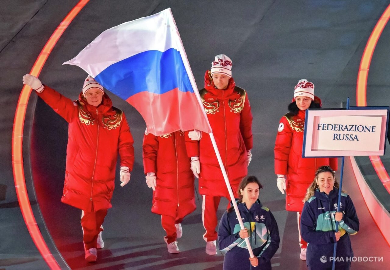 Путин наградил российских паралимпийцев и их тренеров