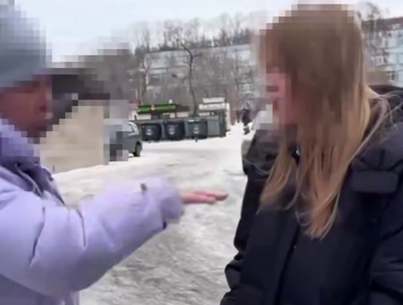 В Кемеровской области женщина отчитала школьницу за длинные ногти