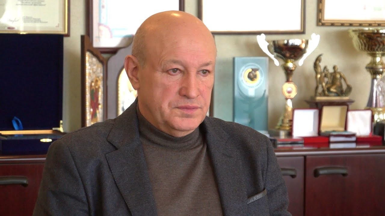 Удар по закромам: у сибирского экс-депутата изъяли «заначку» в 1,2 миллиарда и имущество