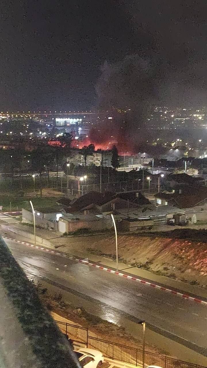 Геолокация по аккаунтам OSINT предполагает, что иранская ракета попала по бомбоубежищу в Димоне