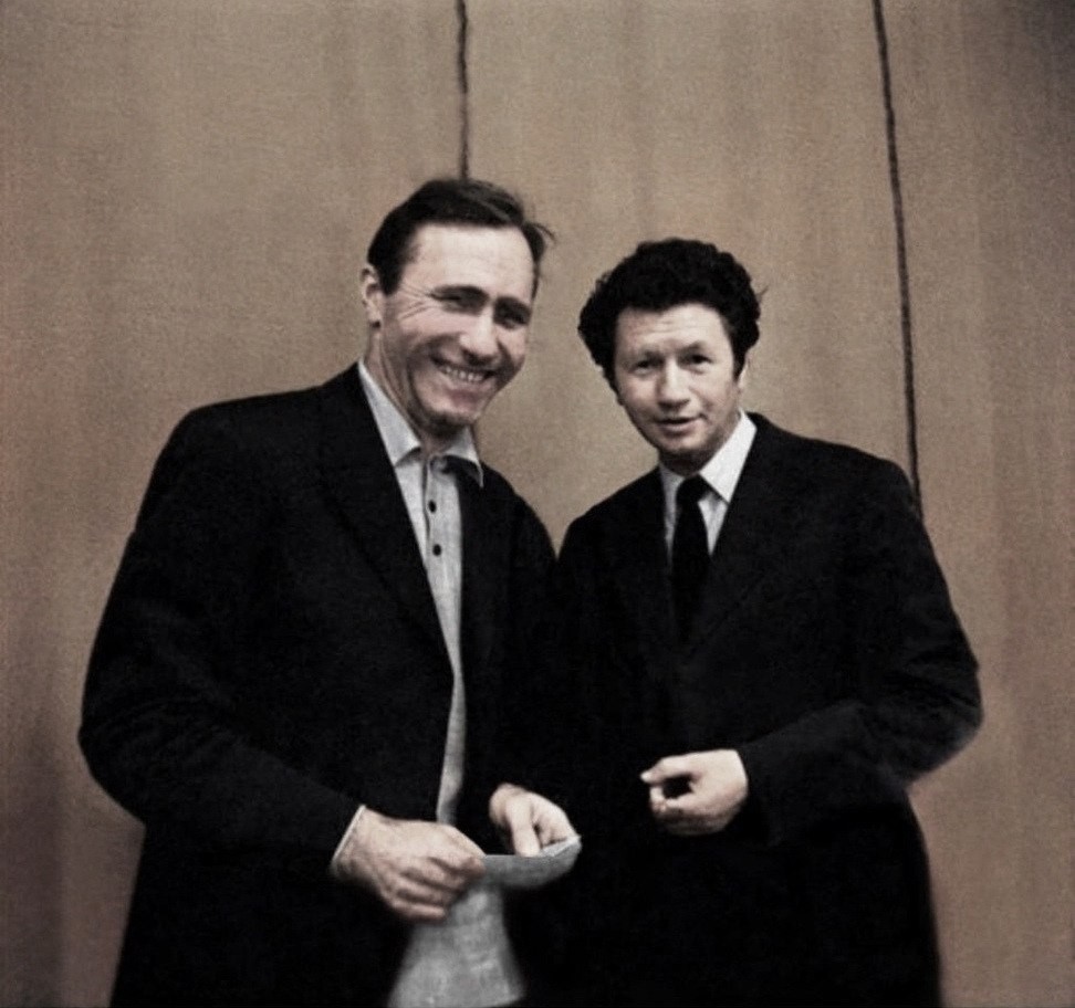 В апреле 1974 года на VII Всесоюзном кинофестивале в Баку произошла первая и последняя встреча Василия Шукшина и Леонида Быкова.  