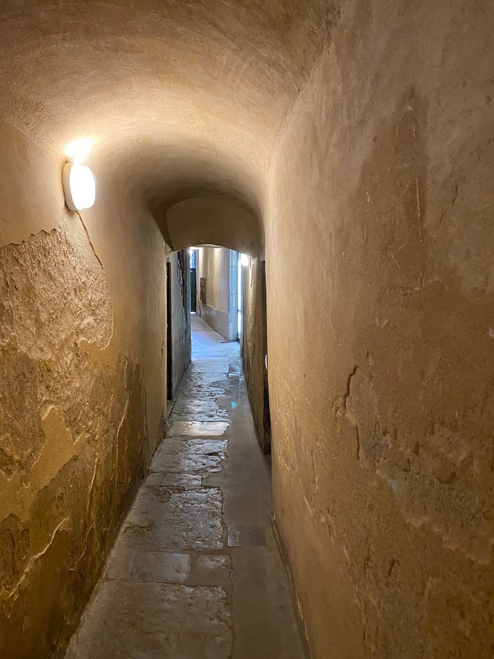 Тайные шёлковые лабиринты, спасшие Лион в древности и ставшие изюминкой современности