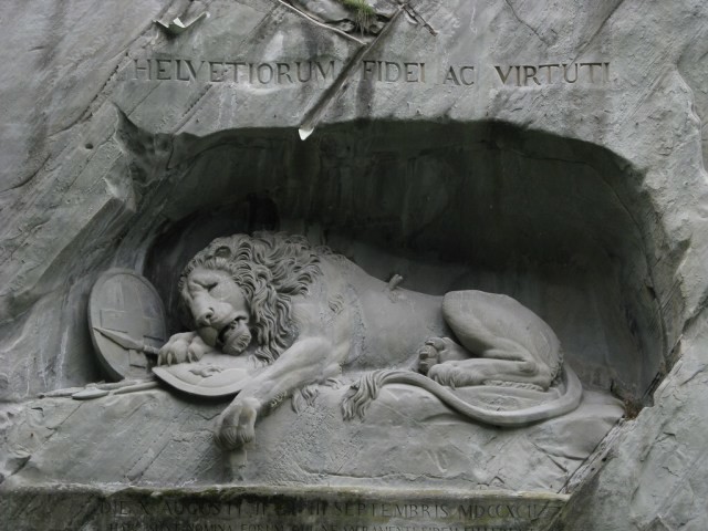 Люцернский лев: свинская шутка обманутого скульптора