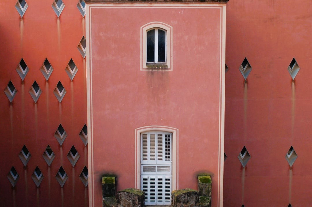 7. Мир в розовом цвете