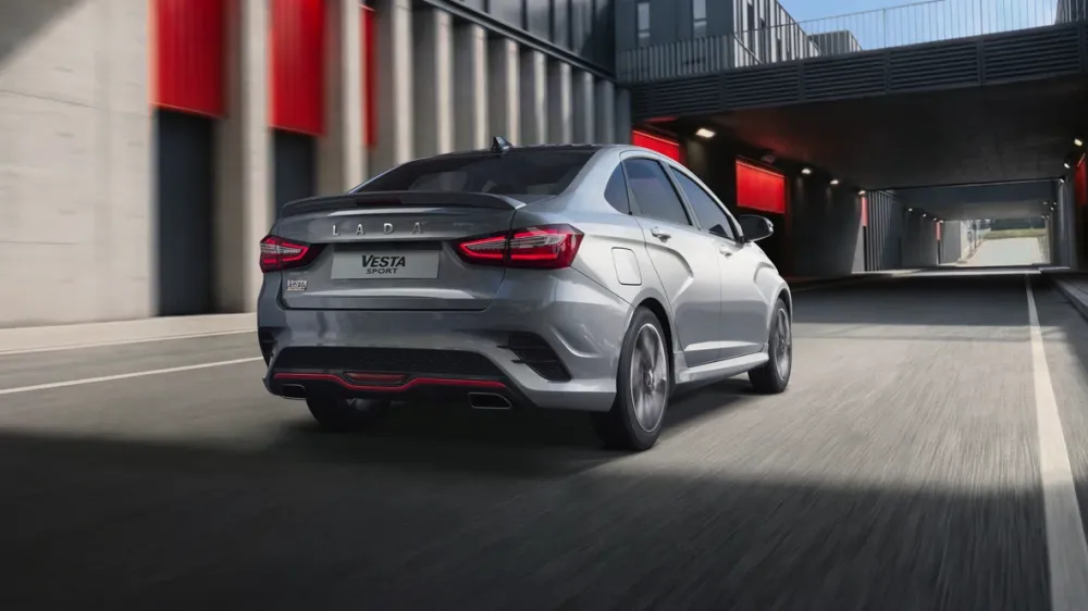АвтоВАЗ назвал цену Lada Vesta Sport