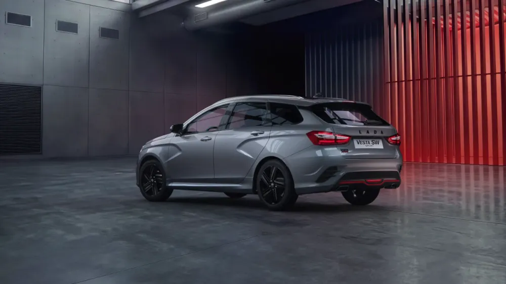 АвтоВАЗ назвал цену Lada Vesta Sport