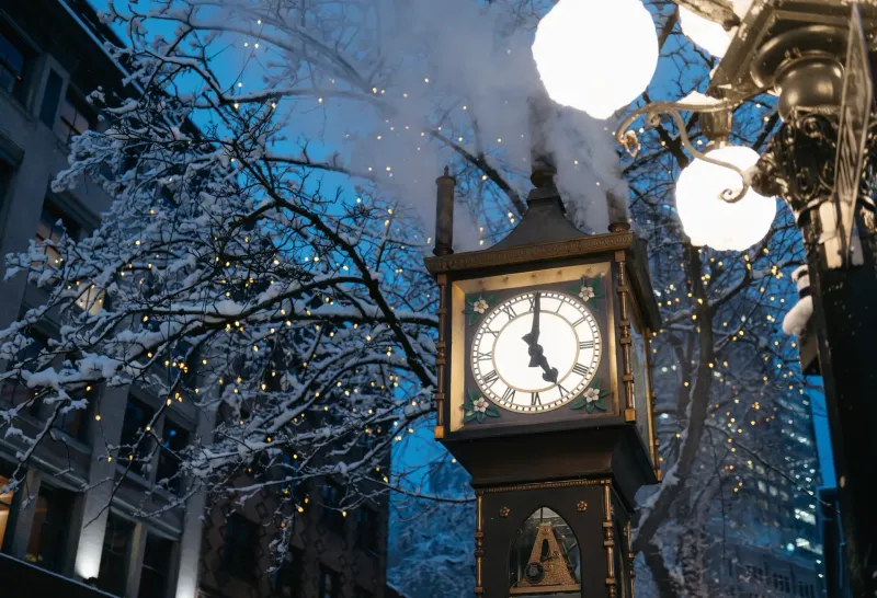 Старые часы с новым характером: история одной достопримечательности