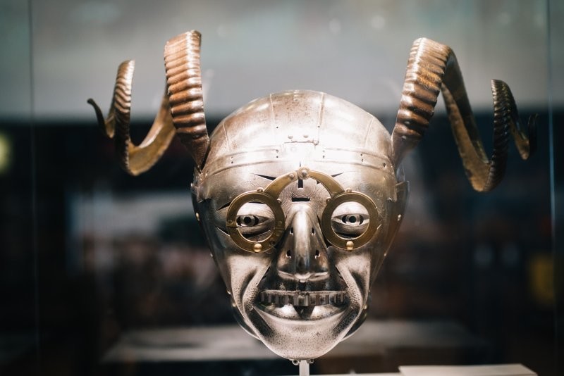 История одного армета: шутовской шлем короля Генриха VIII