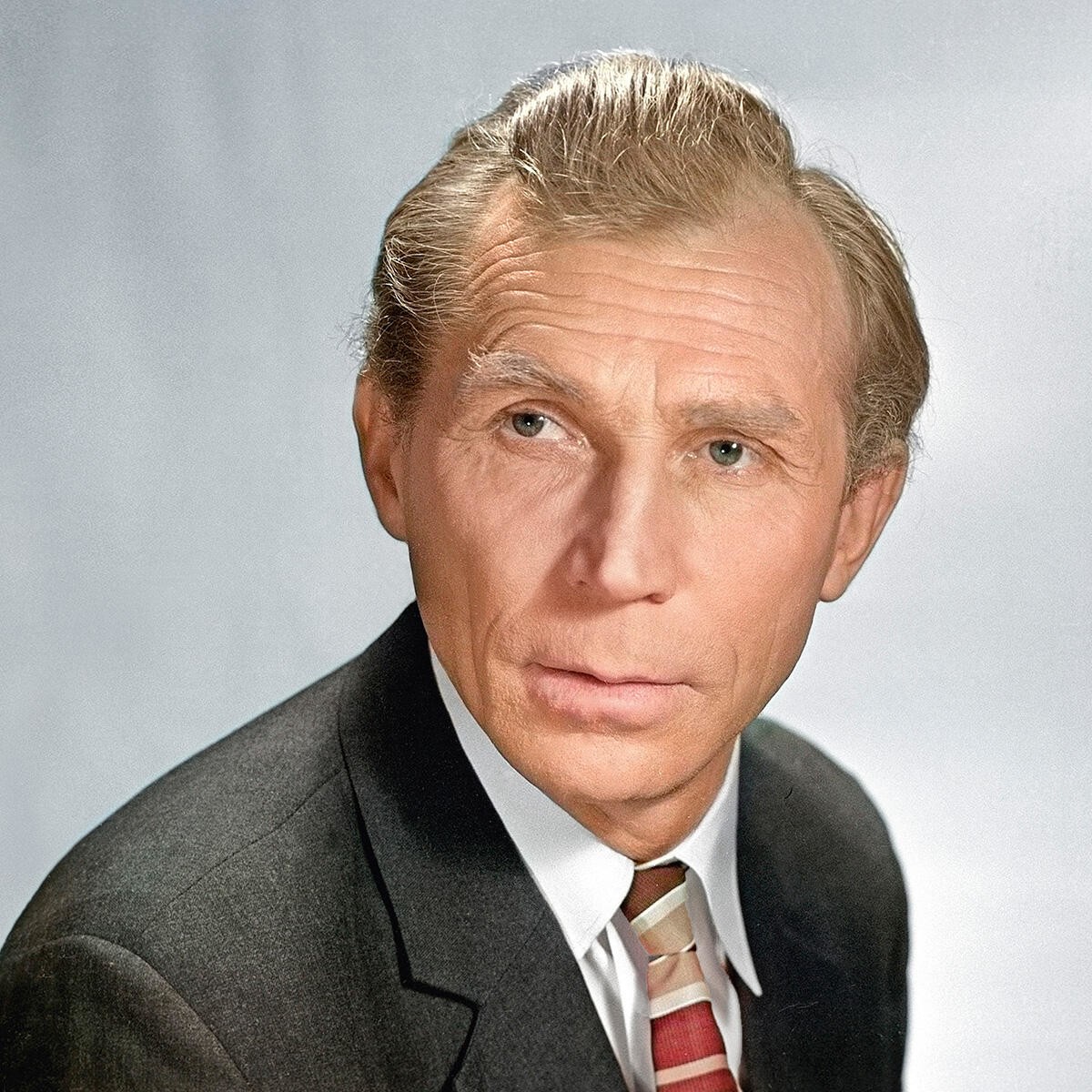 Иван Лапиков