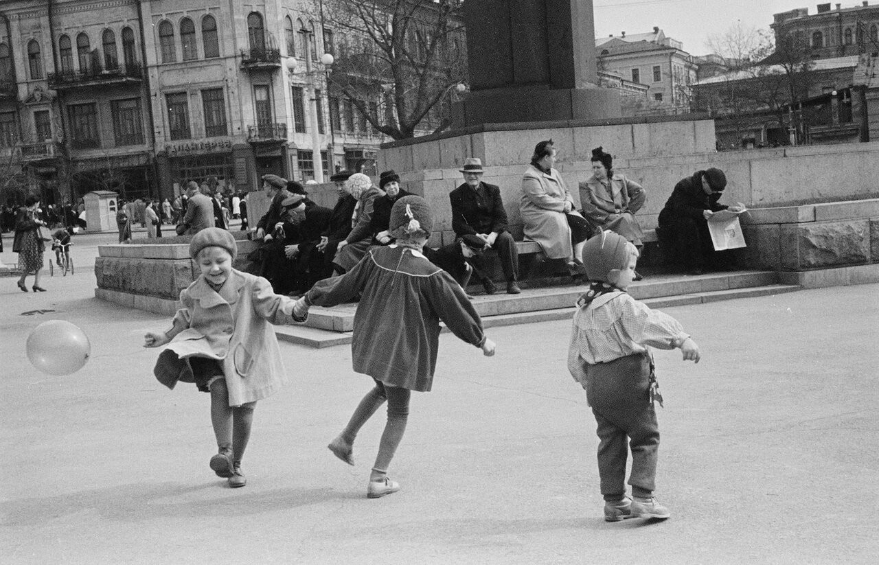 Дети 1940-1950-х на снимках Семёна Фридлянда