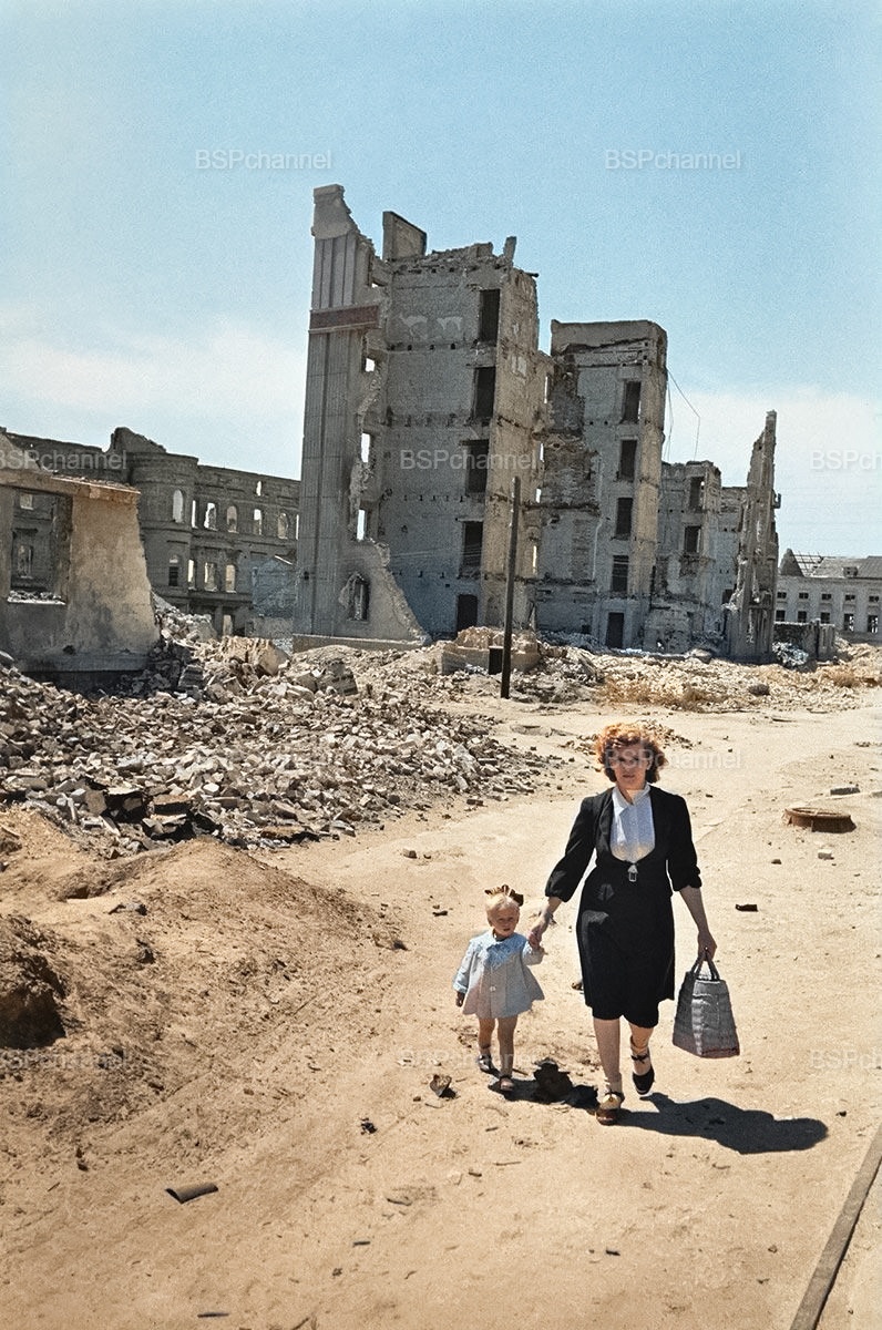 Фронт и тыл Великой Отечественной Войны на снимках