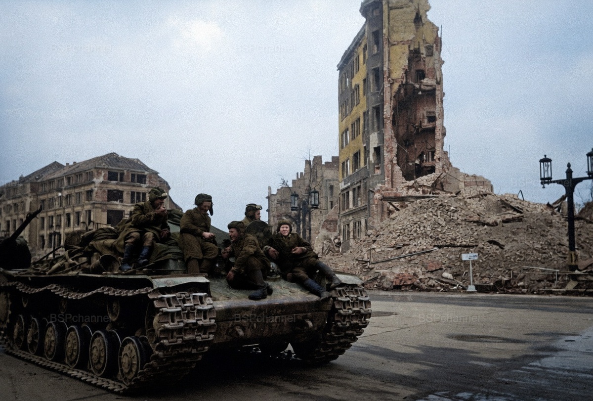 Фронт и тыл Великой Отечественной Войны на снимках