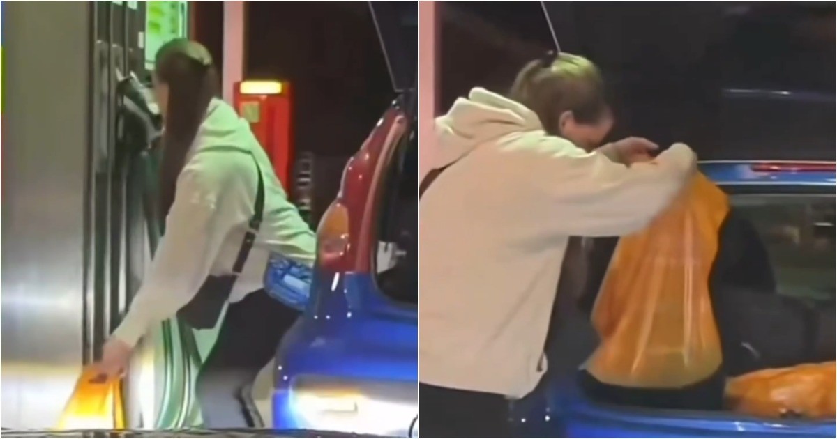 На заправке девушка набирала бензин в пластиковые пакеты