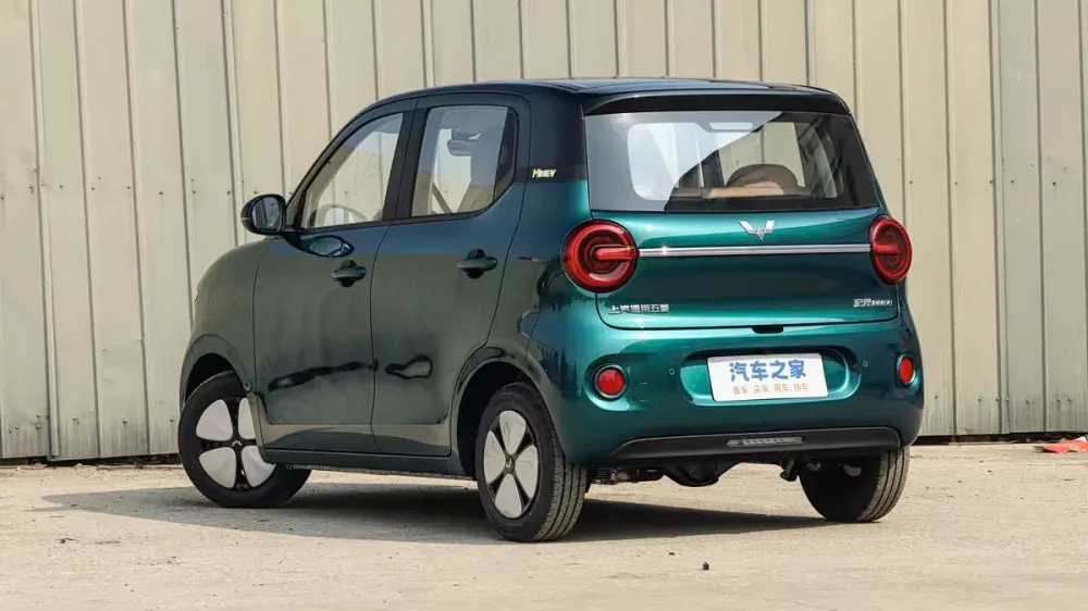 Китайский «народный» электрокар после обновления поступил в продажу по цене от 530 тысяч рублей