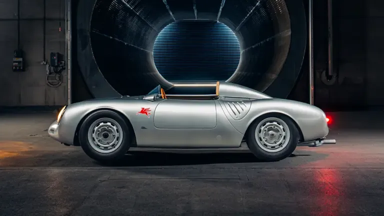 69-летний Porsche 550A Spyder с гоночной историей выставят на аукцион