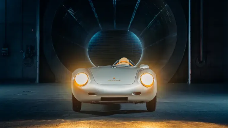 69-летний Porsche 550A Spyder с гоночной историей выставят на аукцион