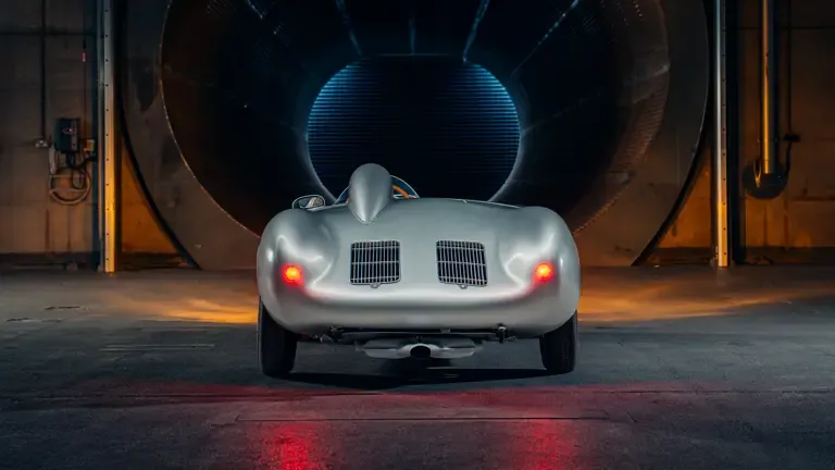 69-летний Porsche 550A Spyder с гоночной историей выставят на аукцион