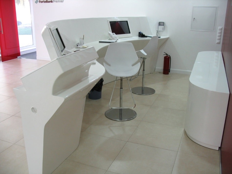 Как я, простой мебельщик, психанул и собрал свой ламповый «Reddit» за 90 баксов в год