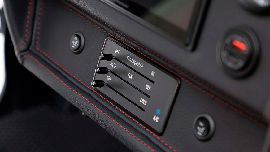 G-Class с мотором 6.2 оценили в 240 000 долларов