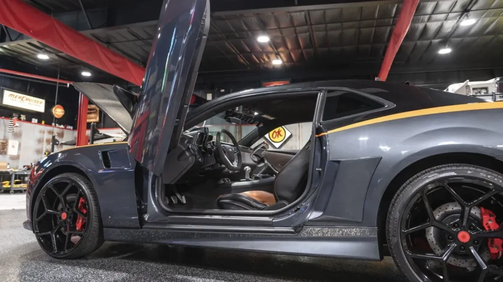 Chevrolet Camaro с двигателем Boeing от вертолёта выставили на продажу