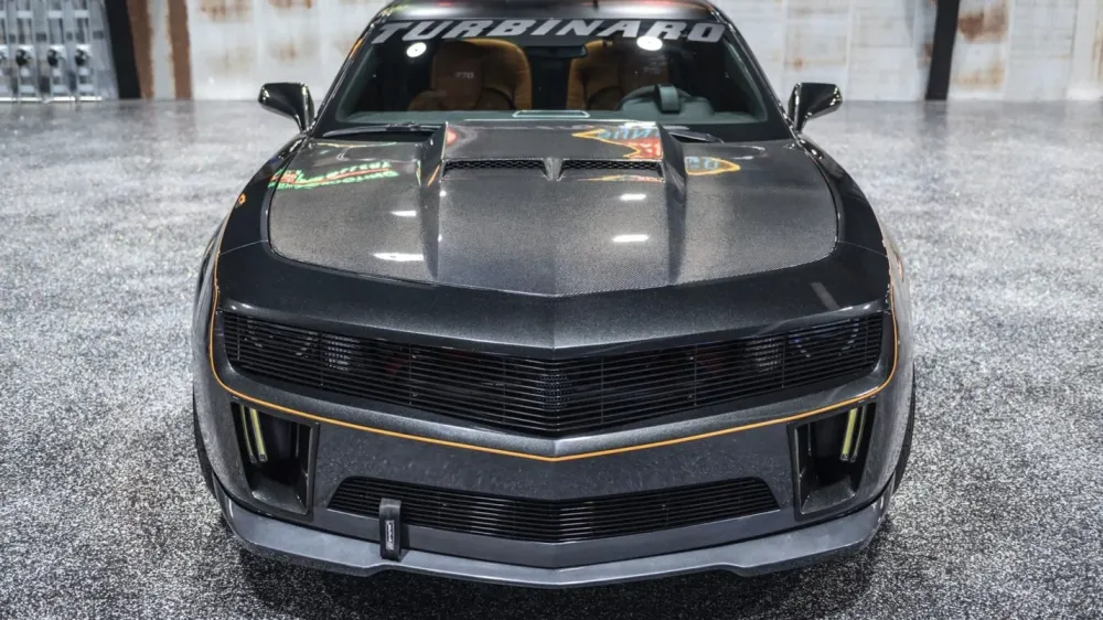 Chevrolet Camaro с двигателем Boeing от вертолёта выставили на продажу